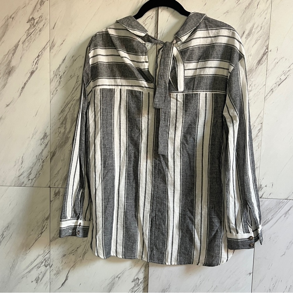 She + Sky Stripe Cotton Tie Back Button Blouse SZ S - Picture 1 of 6